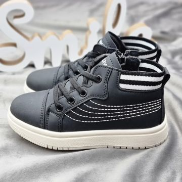 Sneakersi Baieti Negri Cu Siret Arturo