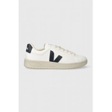 Veja sneakers Urca culoarea alb