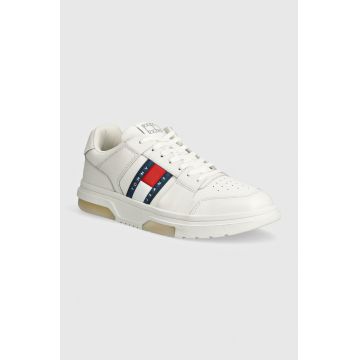 Tommy Jeans sneakers din piele THE BROOKLYN LEATHER culoarea alb, EM0EM01429