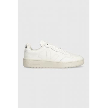 Veja sneakers din piele V-90 culoarea alb