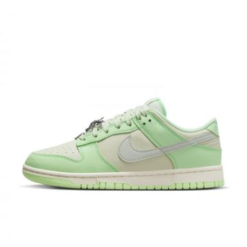 Pantofi sport Nike W Dunk Low Nn Se