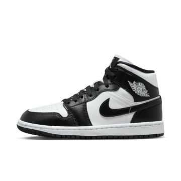 Pantofi sport Wmns Air Jordan 1 Mid 365
