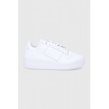 adidas Originals ghete de piele Forum Bold culoarea alb FY9042